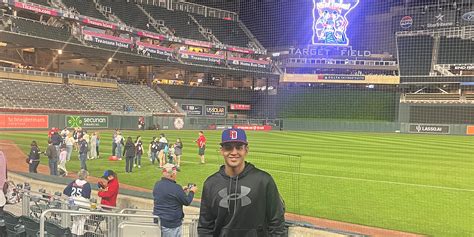 is los angeles a capital city|Gonzalez Shines at SABR 52nd Convention in Minneapolis.